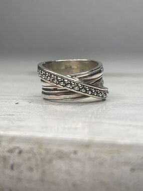 Michael Dawkins Sterling Silver Caviar Cross Over Ring